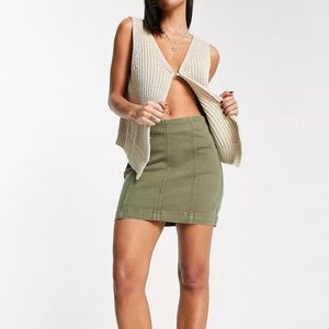 Free people modern femme skirt in army green size 8